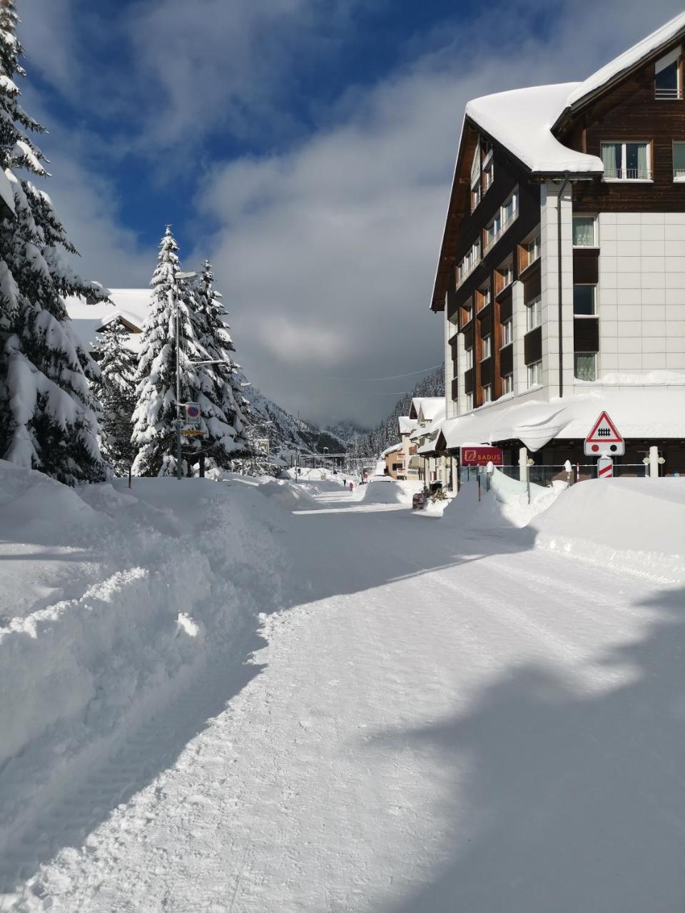 Hotel Piz Badus Andermatt Kültér fotó